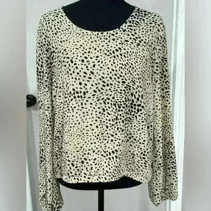 Hippie Rose Cheetah print blouse size XL